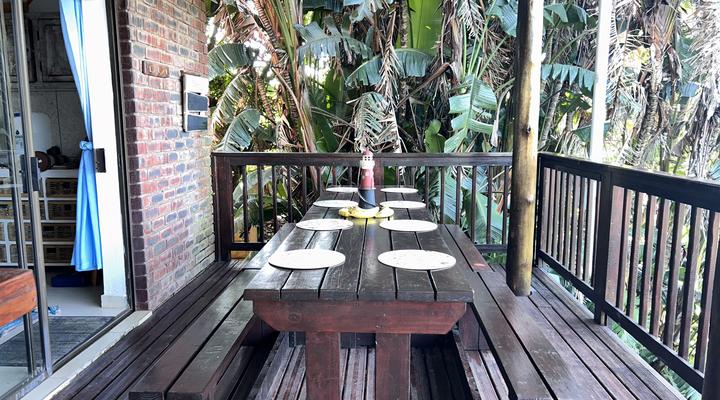 Big Fish Seaside Cottage. Sleeps 10