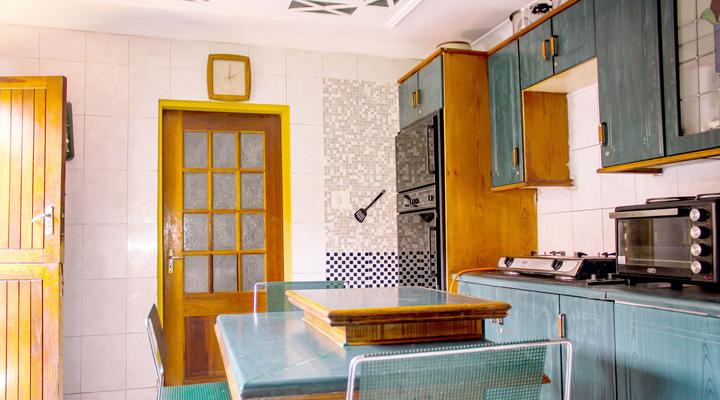 Lal'uphume Backpackers Inn