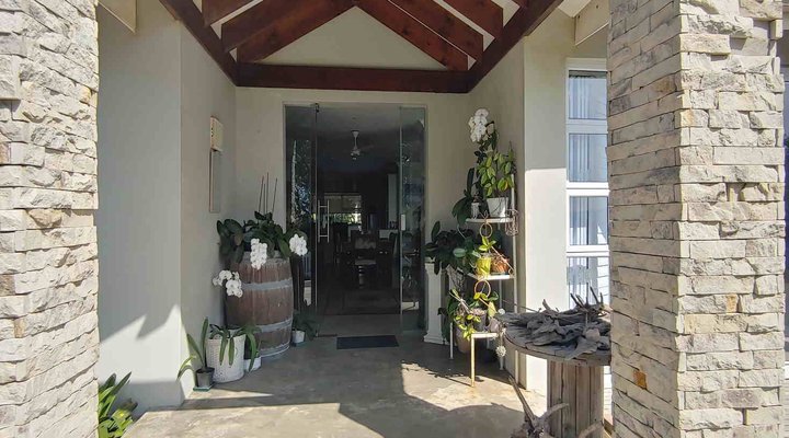 7 Glen Drive