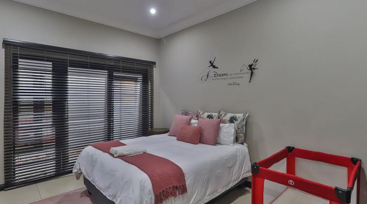 The Pecan Lake Guesthouse