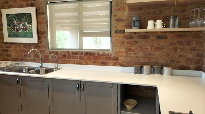 Little Dinokeng Bush Lodge