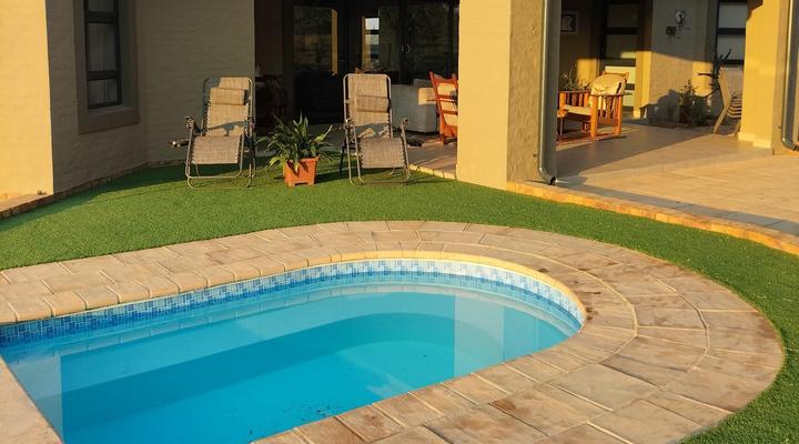 Little Dinokeng Bush Lodge