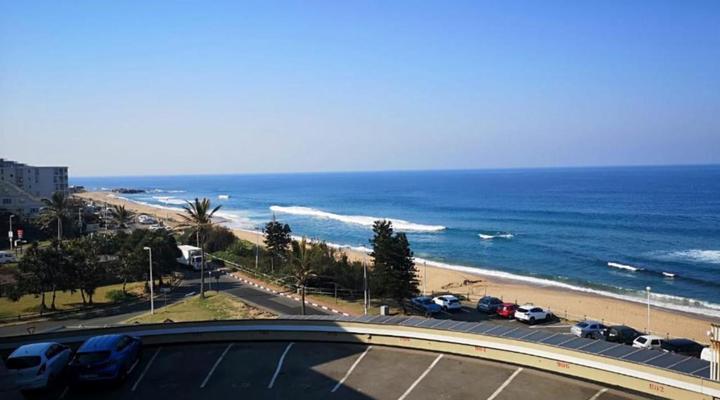 Escape to 203 on Umdloti Beach