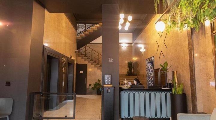 Luxe on Thibault by CTHA