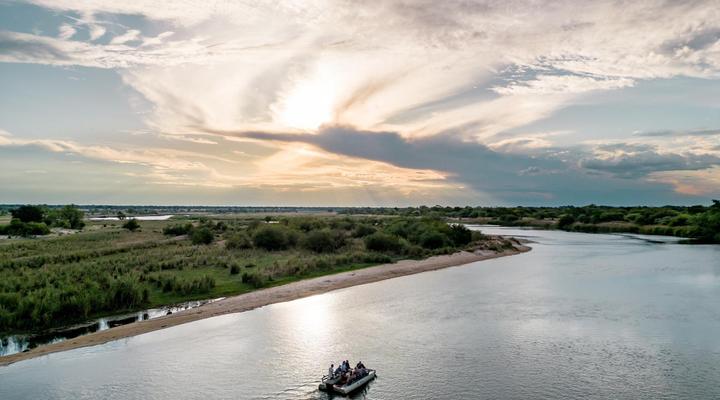 Taranga Safari Lodge