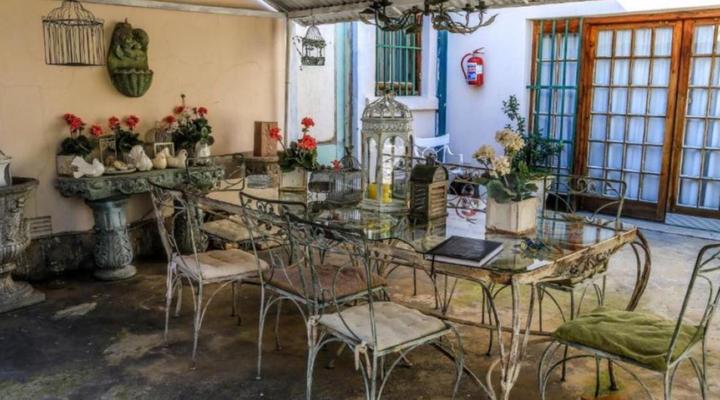 The Green Acorn Guest House