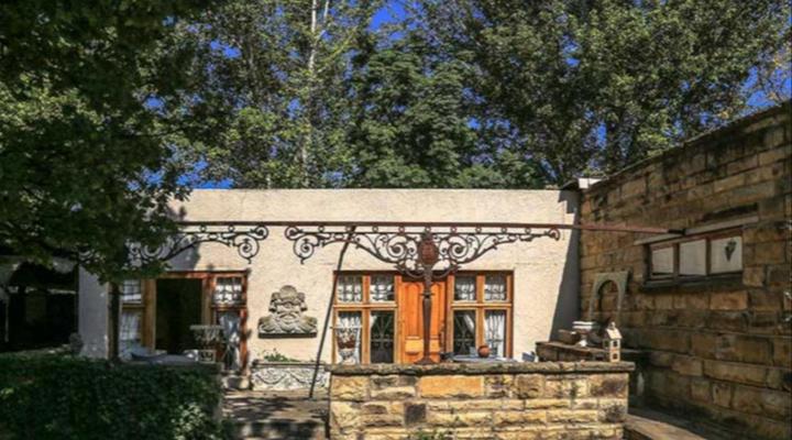 The Green Acorn Guest House