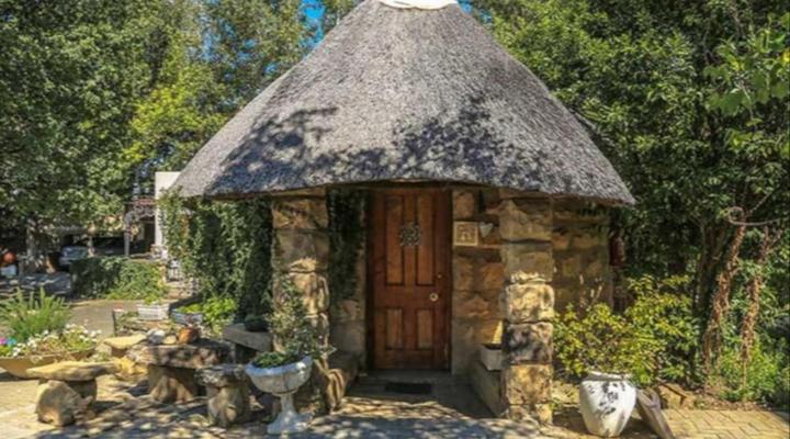 The Green Acorn Guest House