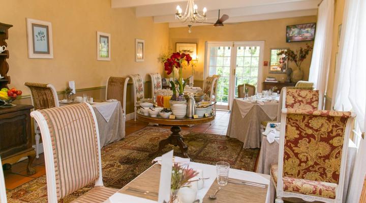 Maison Chablis Guest House