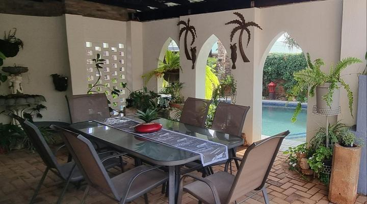 Fourie Street 199 Bed and Breakfast