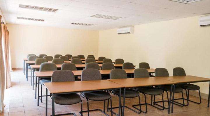 De Wildt Cheetah Lodge