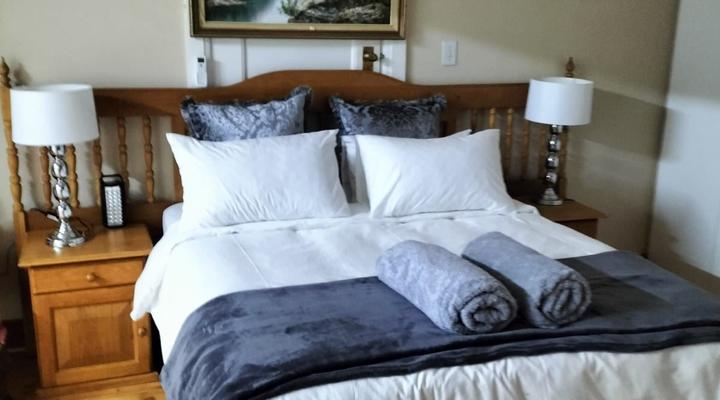 Graaff-Reinet Rd Self-Catering Apartments