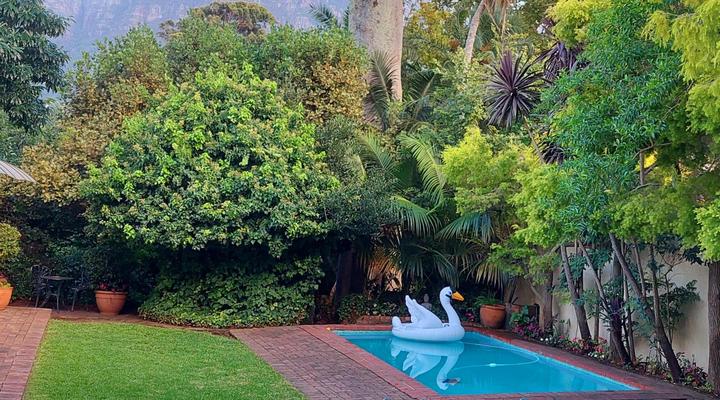 Riversong Guest House