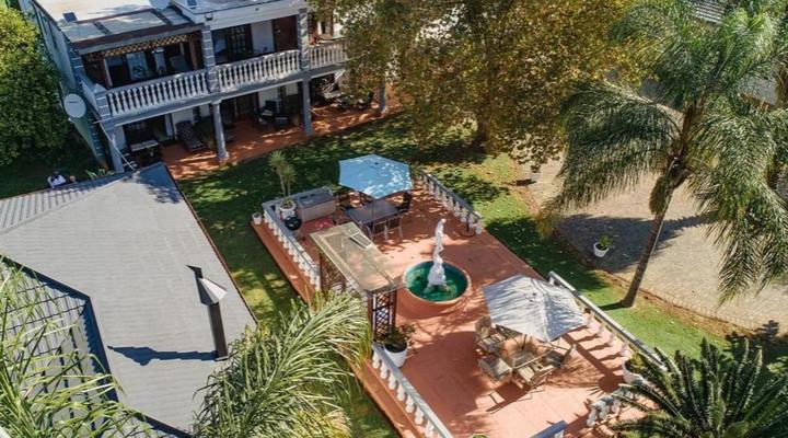 Golden Candle Guest House