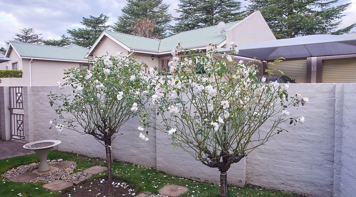 2 The Mews, Clarens