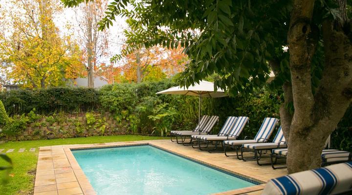 Maison Chablis Guest House