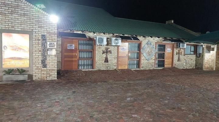 Astoni Guest Lodge ( Twins )