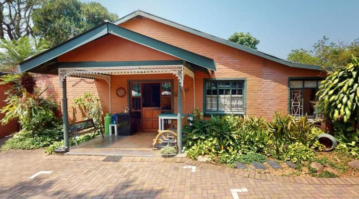 Loerieroep at Nelspruit