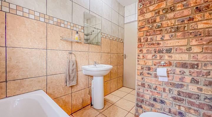 Walking Tall Private Bush Retreat