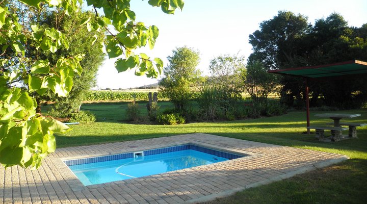 Loebies Guestfarm & Predator Park