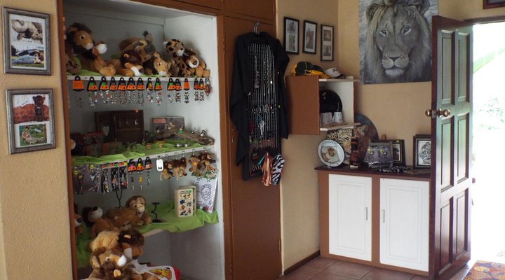 Loebies Guestfarm & Predator Park