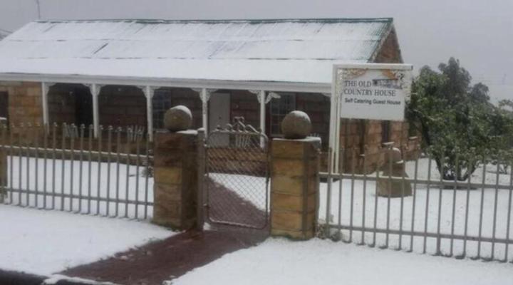 The Old Country House and Cottage