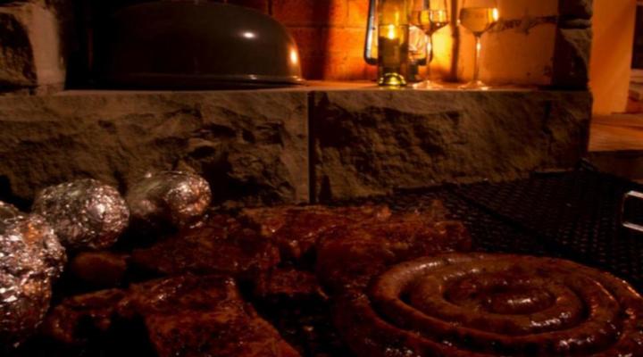 The Old Country House and Cottage