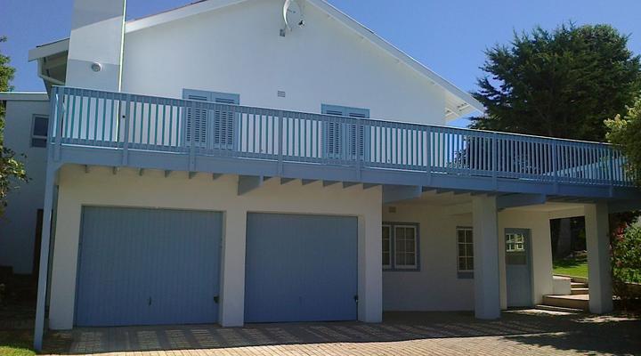 The Blue Beach House, Vrede St
