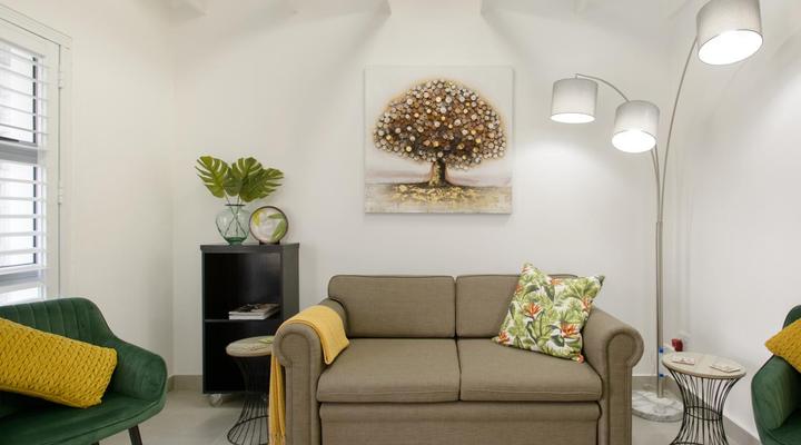 28 on Belmont self-catering Studio