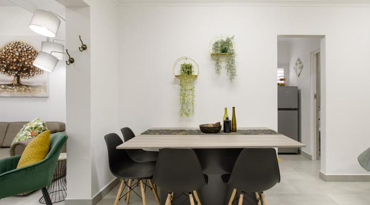 28 on Belmont self-catering Studio