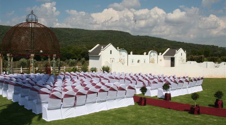Living Jewels Guest House and Wedding Venue