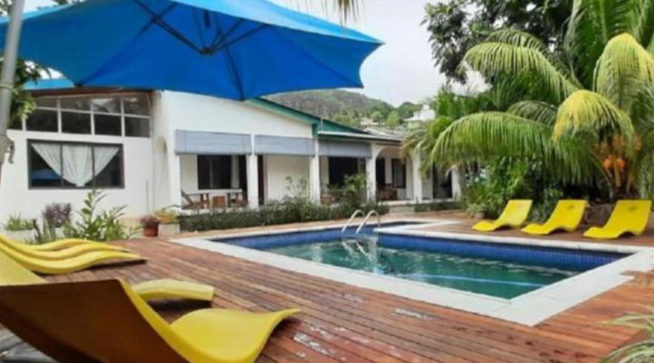 Castaway Fishing Lodge