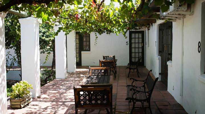 Manley Wine Lodge