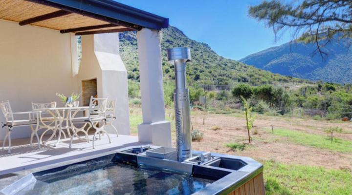 Almond Valley Manor & Cottages