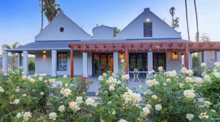 Almond Valley Manor & Cottages