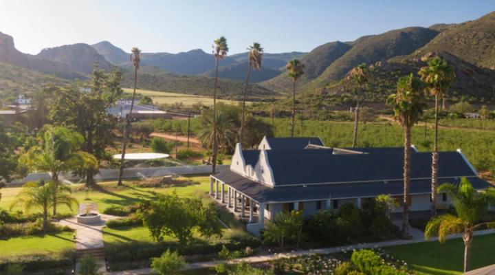 Almond Valley Manor & Cottages