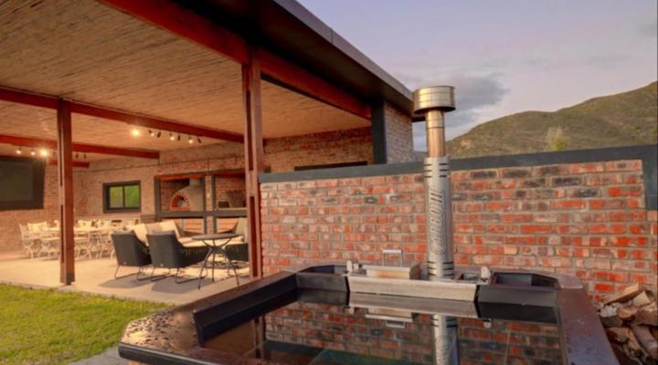 Almond Valley Manor & Cottages