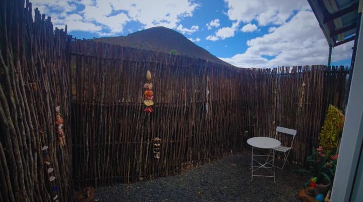 Oskopvlakte Karoo Farm House n Serengeti Bush Camp