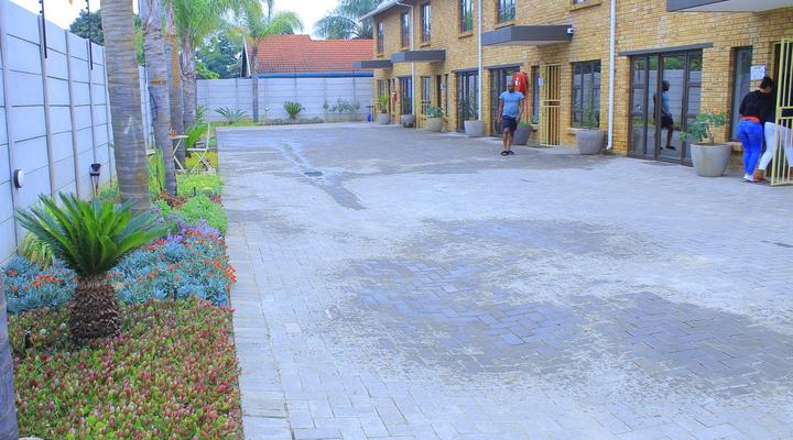 The Grand Comfort Lodge