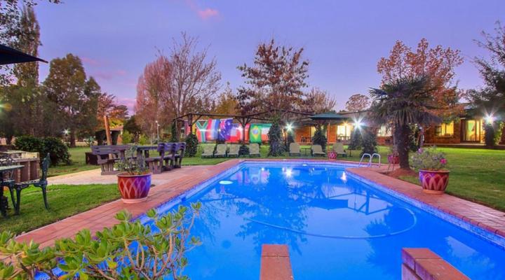 Airport Bird & Game Lodge