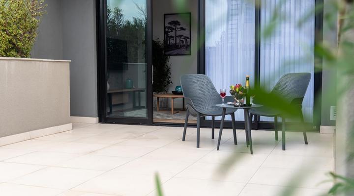 Unit 2008 Ellipse Waterfall