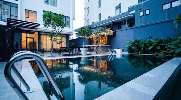 Albergo Hotel and suites