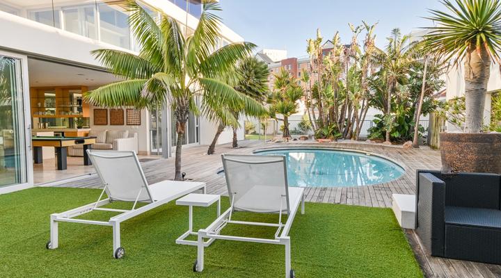 No 3 11th Avenue Summerstrand House