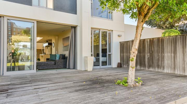 No 3 11th Avenue Summerstrand House