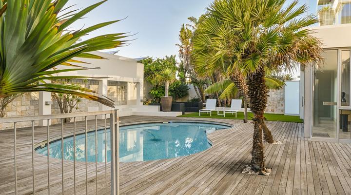 No 3 11th Avenue Summerstrand House