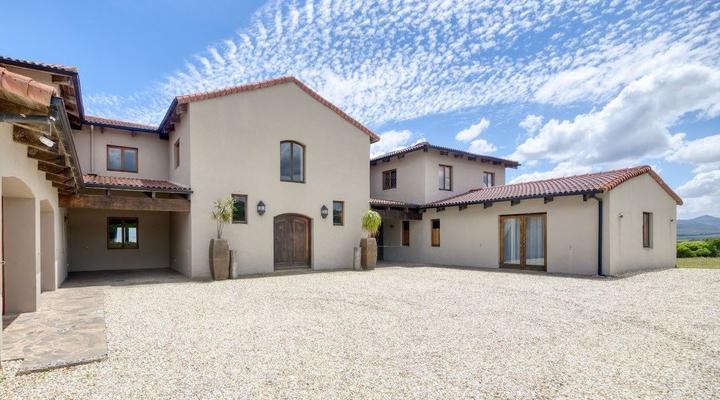 Felicita Country Lodge