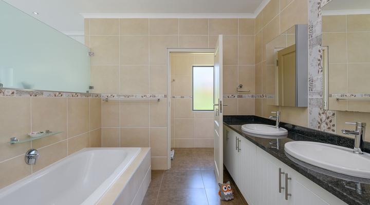 San Lameer Villa 14321 - 5 Bedroom Deluxe