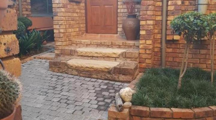 Chateau Vue Guesthouse