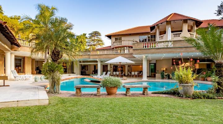 Christie's at 32 on Russell