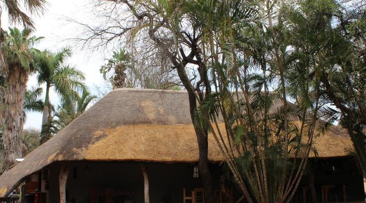 Makoppas Nest River Lodge